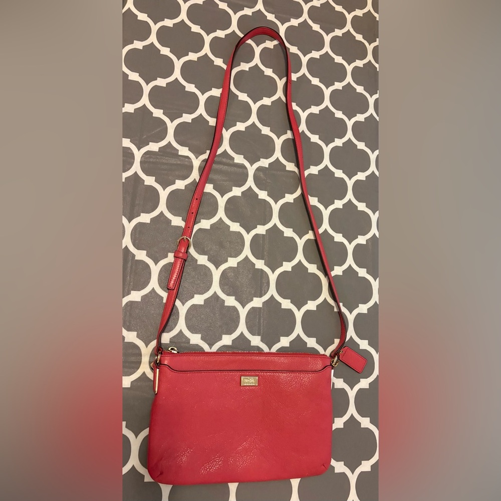 Coach Madison leather East West swingpack pink crossbody Loganberry bag Purse - Picture 2 of 8